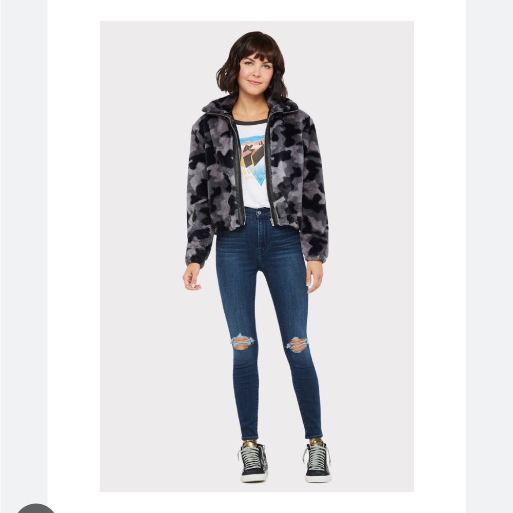 Evereve Peyton Jensen faux fur bomber jacket size M